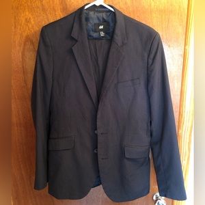 H&M Navy and pinstriped suit